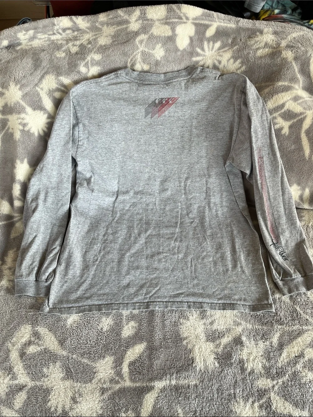 Bundle 4 Pc , Nike Pants /Addis, A&F, & Quicksilver tops - Boys Sz XL Bug Boys